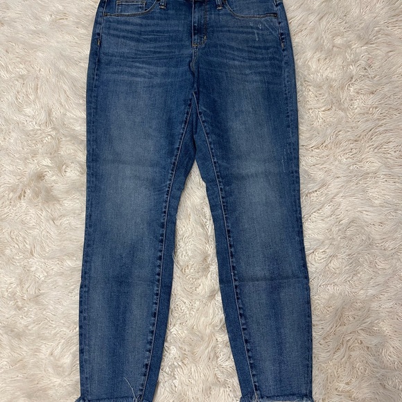 Universal Thread Denim - Universal Thread Blue Ankle Cropped Jeans